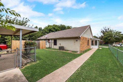 443 Pogue St, Cedar Hill TX 75104-9059 exterior