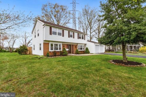 1 Helm Turn, Willingboro NJ  08046-1808 exterior