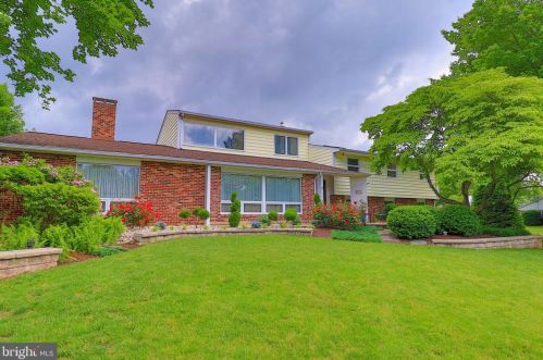450 Eisenhower Dr, Molino, PA 17961-1610