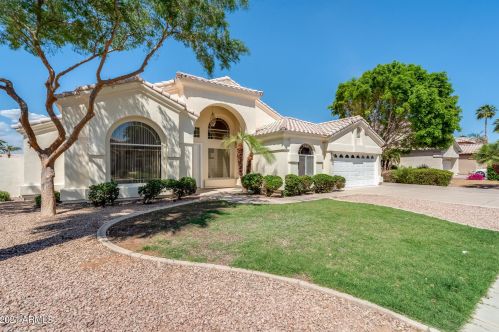 890 Laredo Ave, Gilbert, AZ 85233-6203
