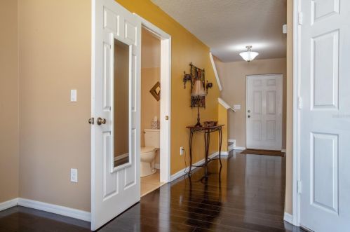 2220 Windsor Lake Cir, Sanford, FL 32773-5726