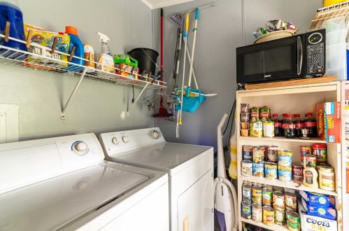 18631 Harvel Ln, Dade City FL  33523-6566 exterior