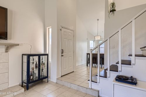 5820 42nd Pl, Phoenix, AZ 85040-9040