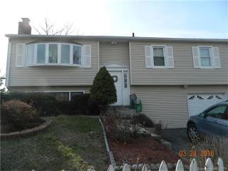 87 Horseshoe Dr, Waterbury, CT 06706-2625