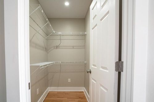 401 Armandale St, Pittsburgh PA 15212-4093 exterior