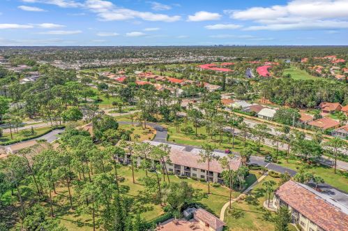 5809 Rattlesnake Hammock Rd, Naples FL  34113-3503 exterior
