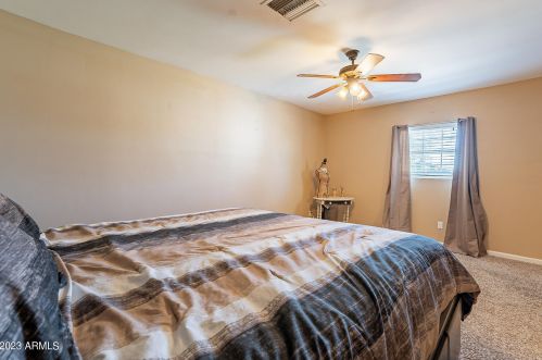 8142 11th Pl, Phoenix AZ  85020-3716 exterior