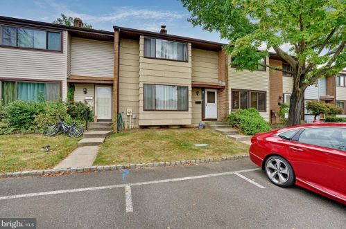 645 Ithaca Pl, East Windsor NJ 08520-5614 exterior