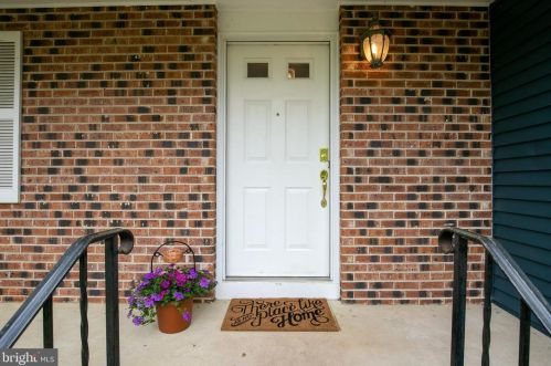 384 Indian Mills Rd, Southampton, NJ 08088-8923