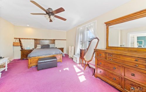 86 Freeman St, Woodbridge NJ  07095-3435 exterior