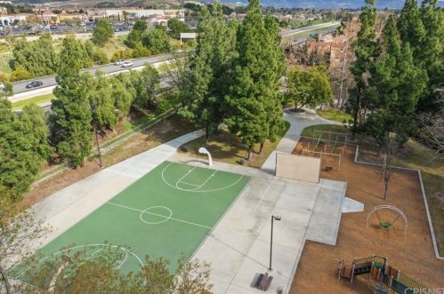 2507 Chandler Ave, Simi Valley CA  93065-0995 exterior