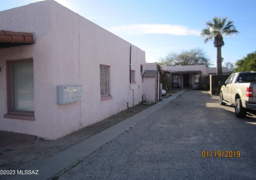 2145 Country Club Rd, Tucson, AZ 85716-2885