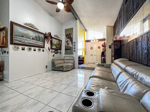 2812 Valley View Ave, West Covina, CA 91792-3155