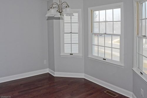 8 Kevin Rd, Lincoln Park NJ  07035-2117 exterior