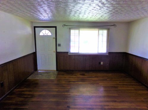 3422 Reaver Ave, Darbydale OH  43123-2028 exterior