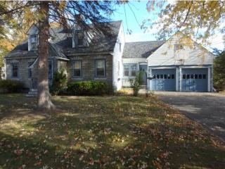 13 Main St, Newmarket, NH 03857-1209