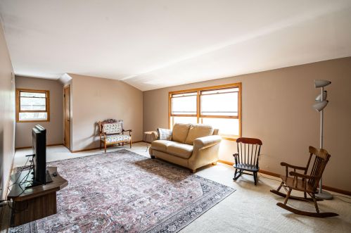 2555 72, Milwaukee WI 53219-2529 exterior