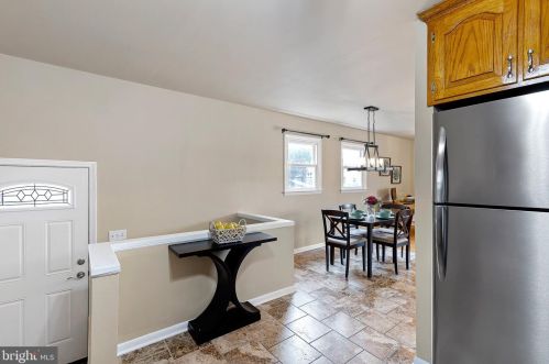 21 Darlington Rd, New Castle, DE 19720-2312