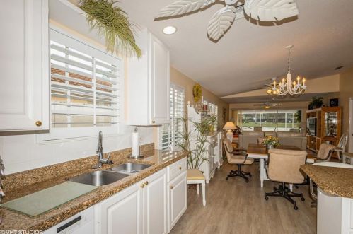 5338 Guadeloupe Way, Naples FL  34119-9577 exterior