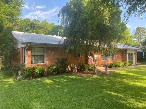 1409 West Ave, Sulphur Springs, TX 75482-4834