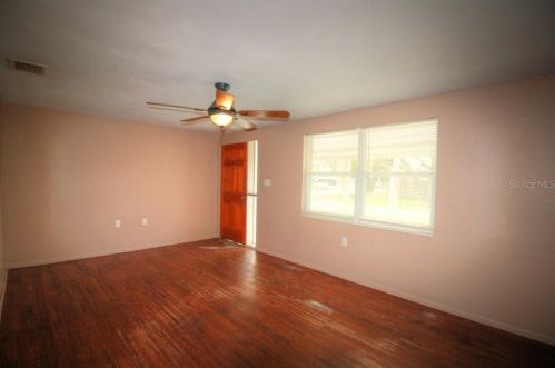 4821 Manor Dr, New Port Richey, FL 34652-6159