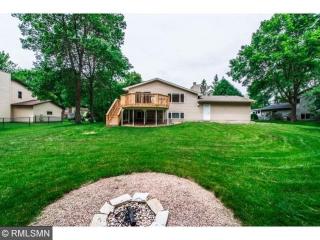 2700 Zanzibar Ln, Minneapolis, MN 55447-1840