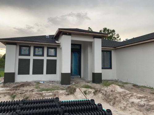 1413 Roosevelt Ave, Lehigh Acres, FL 33972-2430
