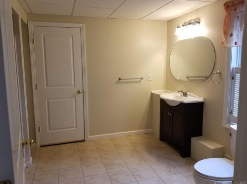 351 Matthews St, Bristol CT  06010-3400 exterior