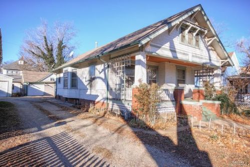 250 9th St, Mentor KS  67401-8739 exterior