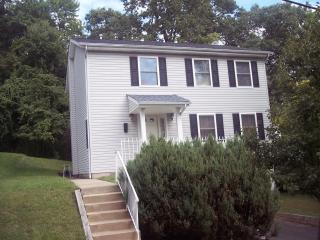 63 Macfarlan Ave, Paterson, NJ 07506-3603