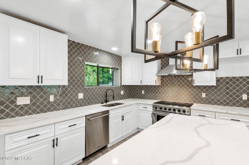 341 Tucson Blvd, Tucson AZ 85713-2065 exterior