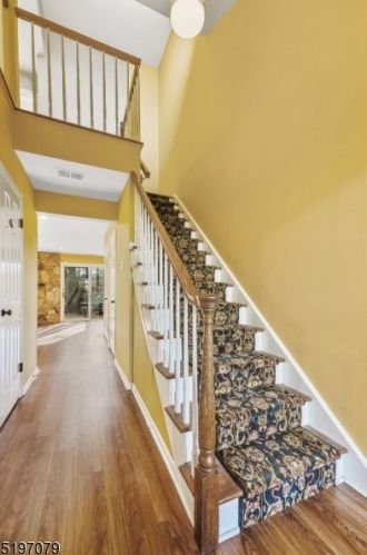31 Eton Ct, Bedminster, NJ 07921-1603