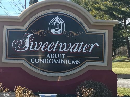 504 Sweetwater Dr, Riverton, NJ 08077-2467