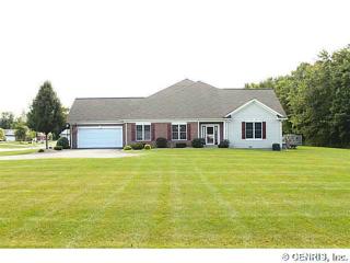 82 Ashbrook Cir, Webster, NY 14580-8582
