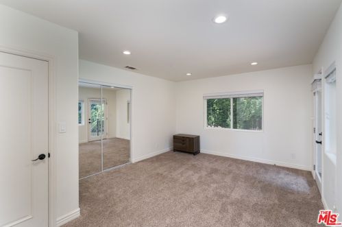 1732 Bonita Vista Dr, La Canada CA  91011-1614 exterior