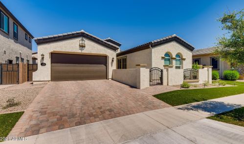 10734 Mendoza Ave, Mesa, AZ 85209