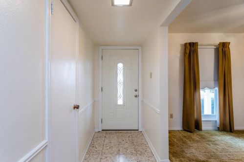 7809 Schendel St, Needville, TX 77461-8042
