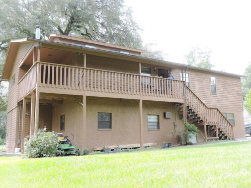 18530 Lake Iola Rd, Dade City, FL 33523-6149