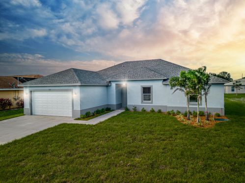 1768 Aztec Ave, Fort Pierce, FL 34953-1140