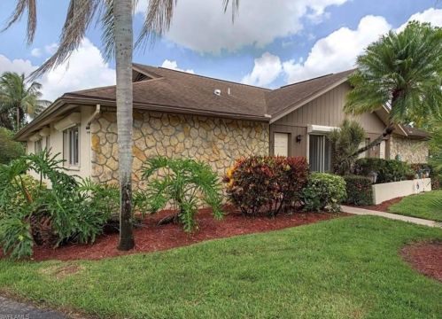 851 Palm View Dr, Naples, FL 34110-1242