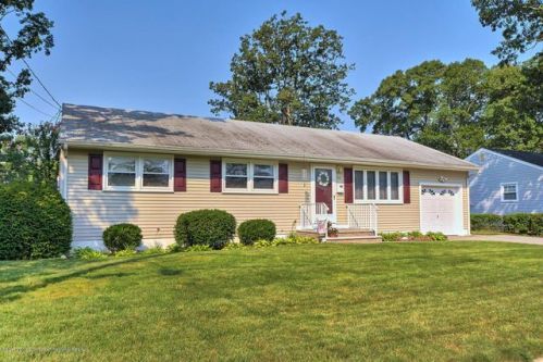 112 Arrowhead Park Dr, Bricktown, NJ 08724-3704