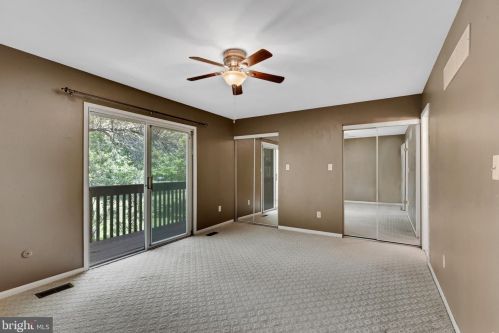 3102 Sapphire Ct, Wilmington DE  19810-2241 exterior