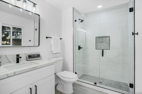 1311 Morning Glory Pl, Vista CA  92084-7222 exterior