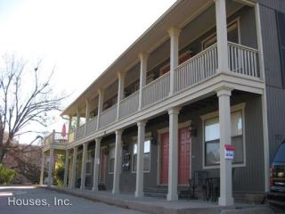 711 Douglas St, Fayetteville AR  72701-3212 exterior