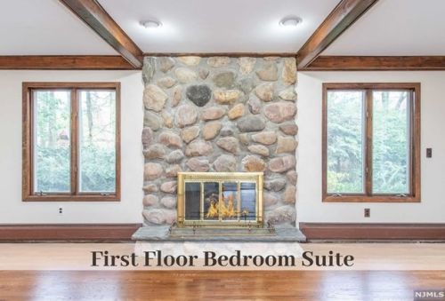 170 Lowell Rd, Ridgewood NJ  07452-1234 exterior