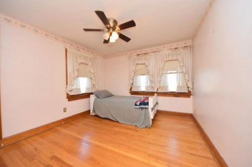 124 Mohawk School Rd, New Castle PA  16102-3112 exterior