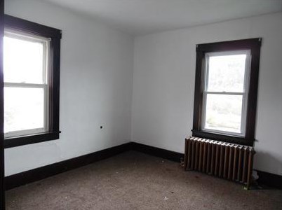 4900 3rd St, Mckeesport, PA 15132-6221
