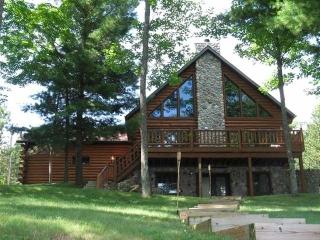 7270 Long Lake Rd, Woodboro, WI 54501-9448