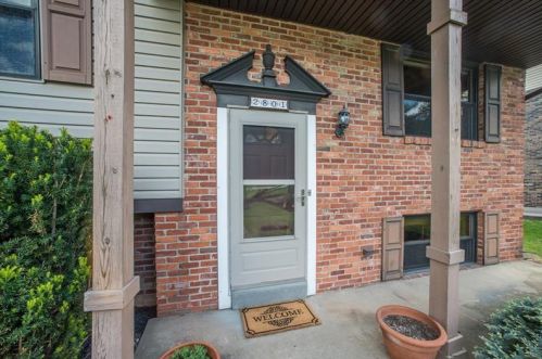 2801 Stanley St, Library, PA 15129-9563