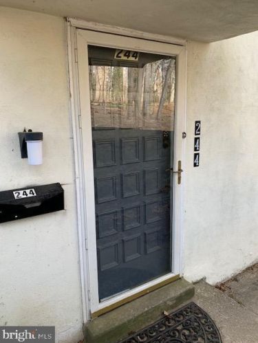 244 Chelsea Cir, Newtown Square, PA 19073-2104
